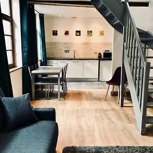 Le Madame Little , Lille France
