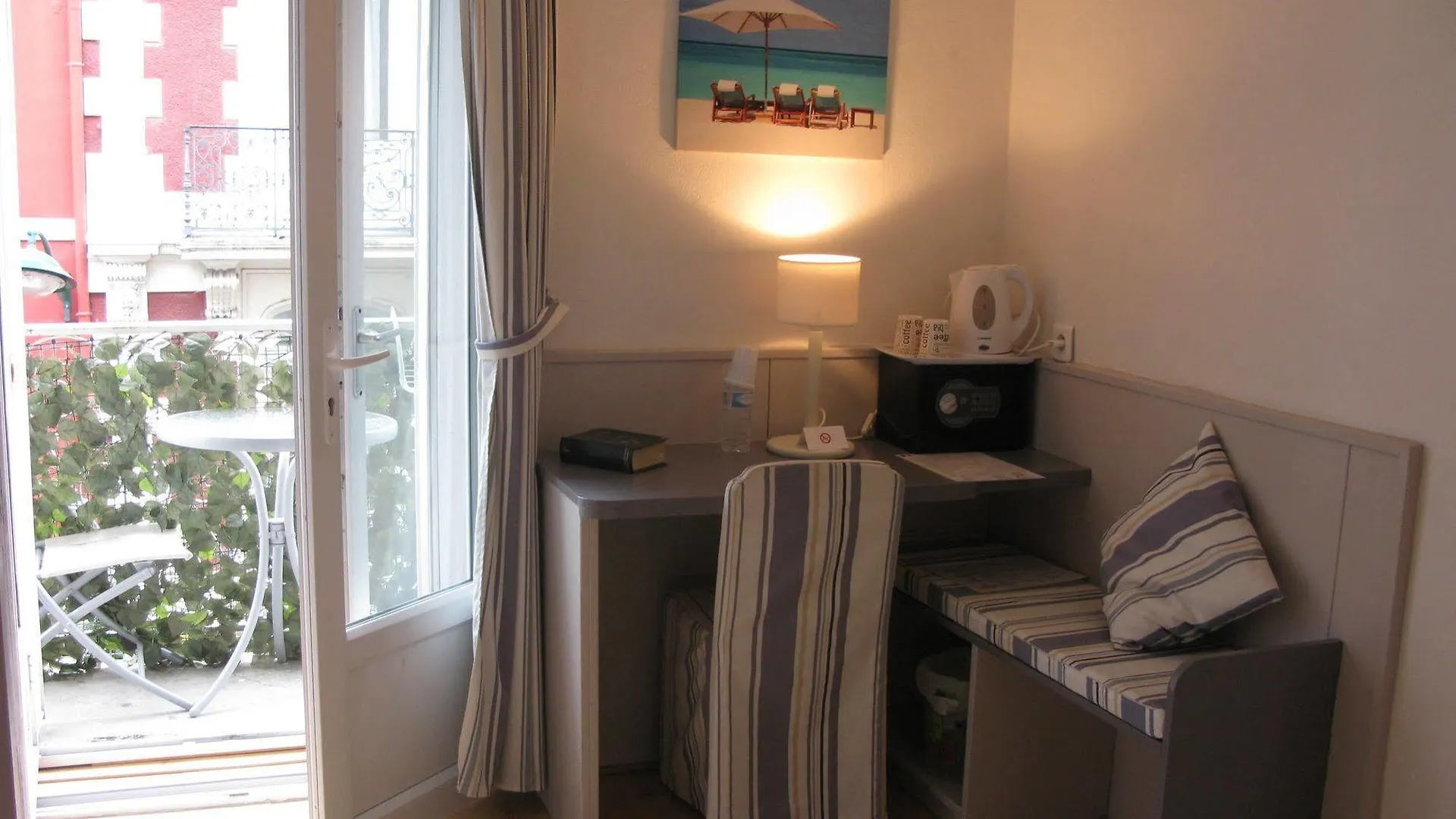 Au Berceau De Bernadette Bed & Breakfast Lourdes